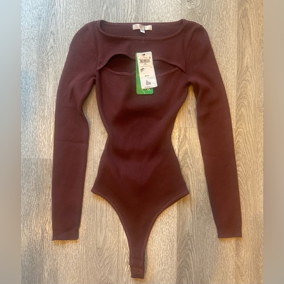 Guess Ribbed Bodysuit NWT Semi Backless - Picture 5 of 8